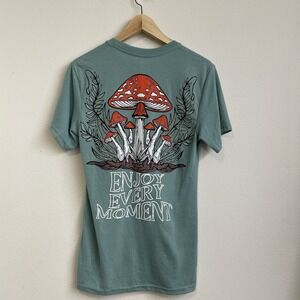 RGSTR T-Shirt Mens Small Multi color Mashroom Graphic‎ Print Enjoy every Moment